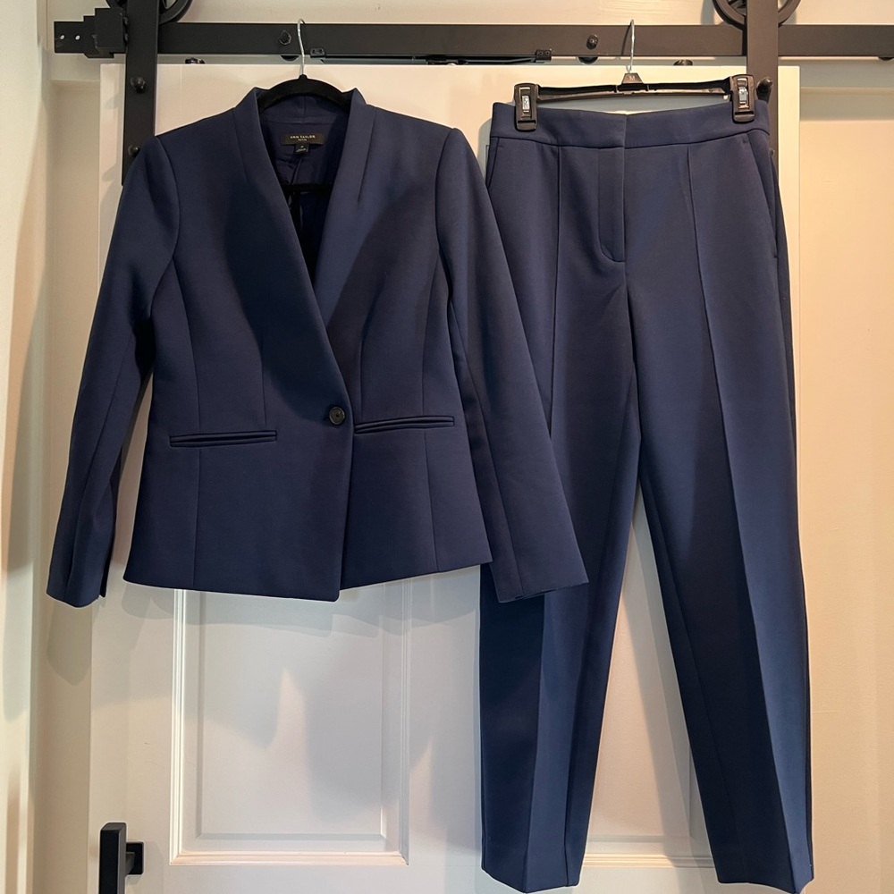 Ann Taylor Navy Women's Tailored Blazer and Pants Set
